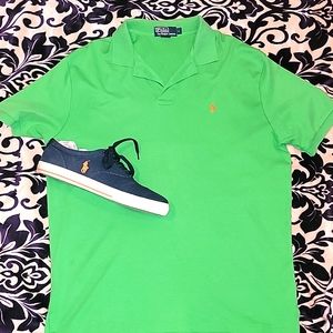 👕👕 Happy green shirt